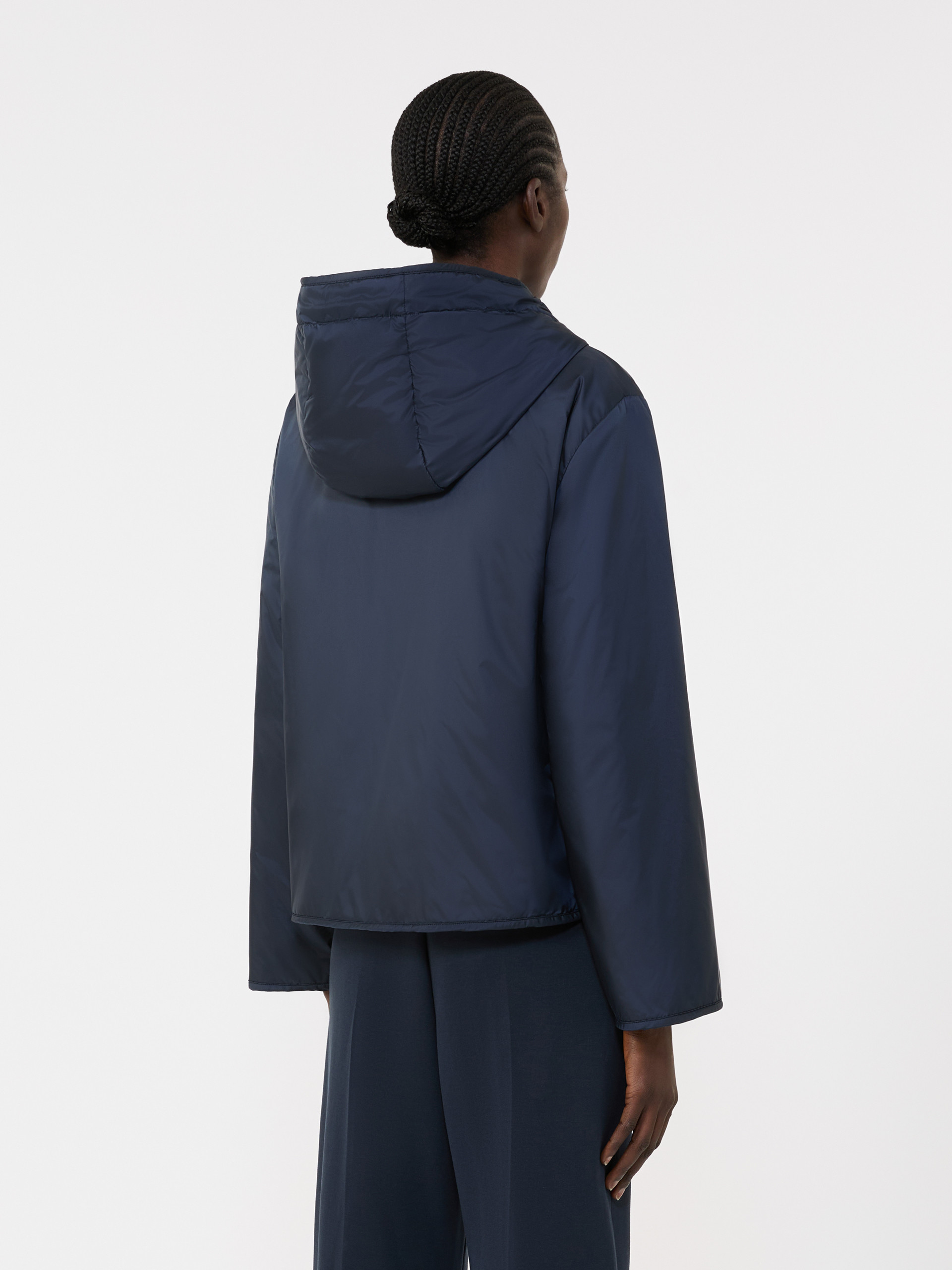 MaxMara WEEKEND マックスマーラ　ジャケット　ネイビー　フード Padded, hooded jacket in water-repellent canvas, navy | Weekend