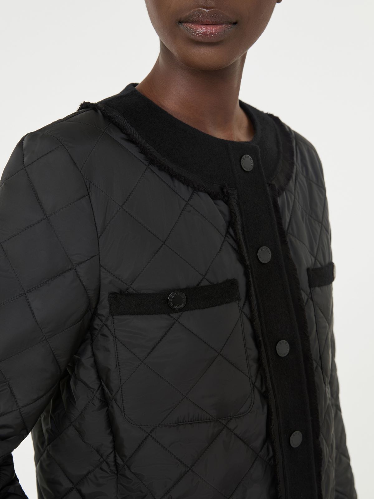 Giacca crop imbottita in tela antigoccia - NERO - Weekend - 5