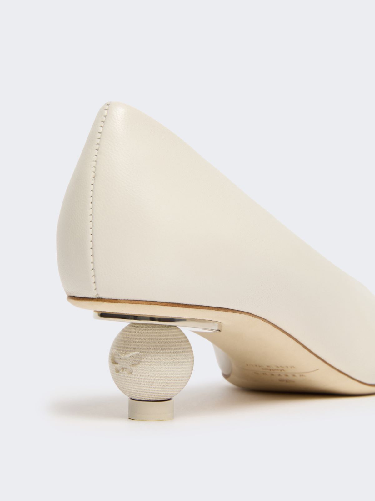 Pump in nappa lucida - BIANCO AVORIO - Weekend - 5
