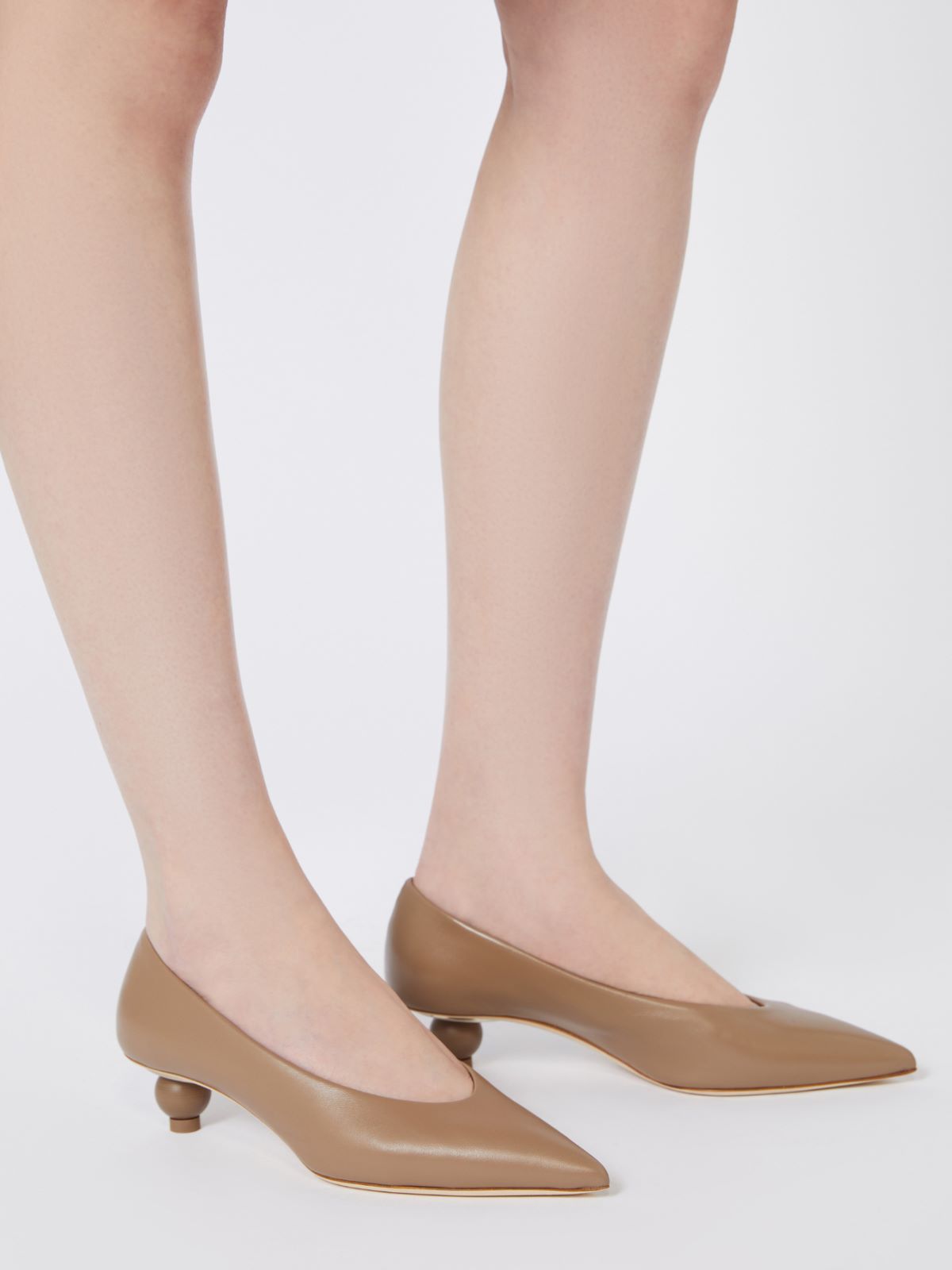 Shiny Nappa leather pumps - MUD - Weekend - 6