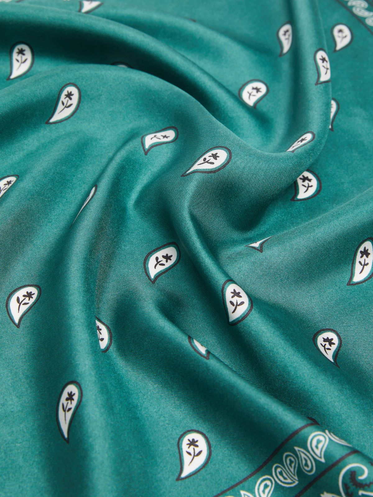 Bandanna print silk foulard - GREEN - Weekend - 3