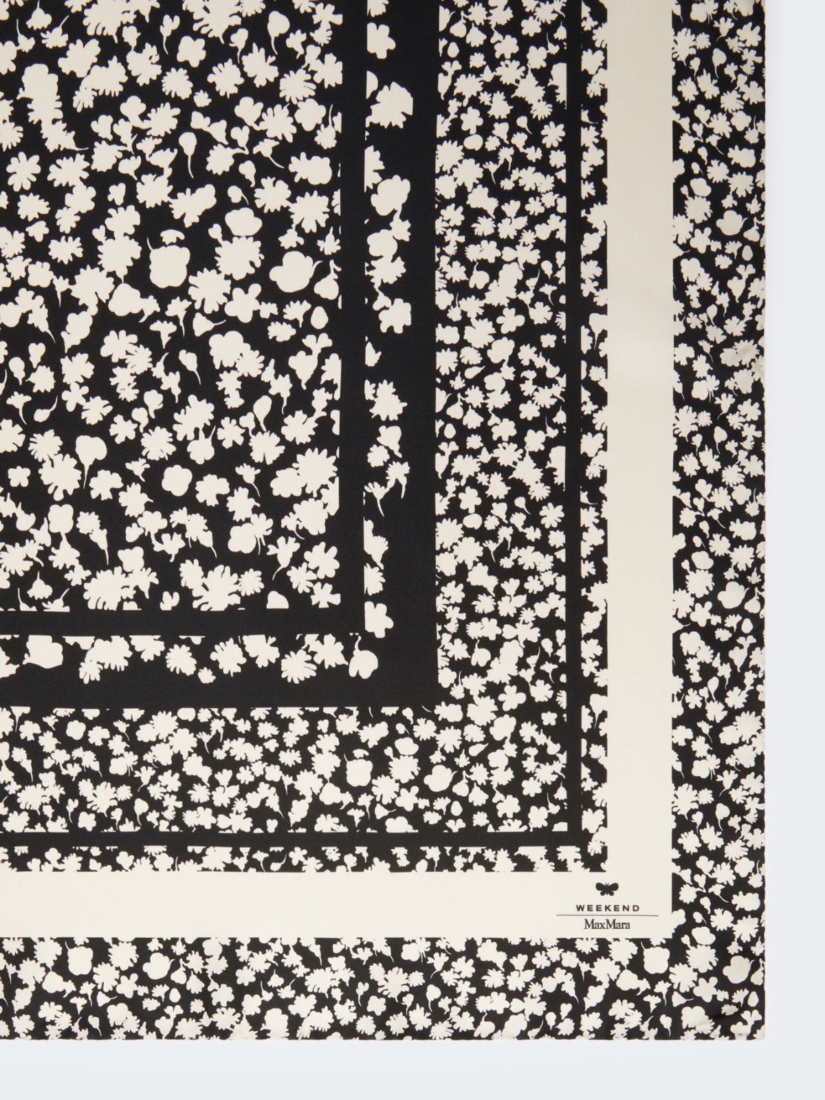 Printed silk twill yoke - BLACK - Weekend - 2