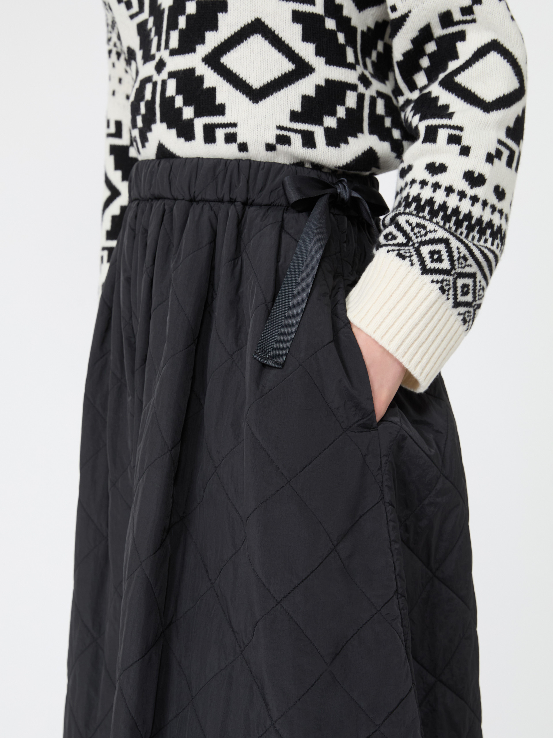 Technical plain-weave fabric flared skirt - Weekend Max Mara - 4