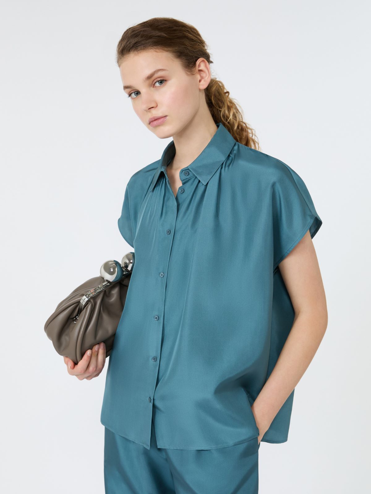Loose shirt in habotai silk - Weekend Max Mara - 4