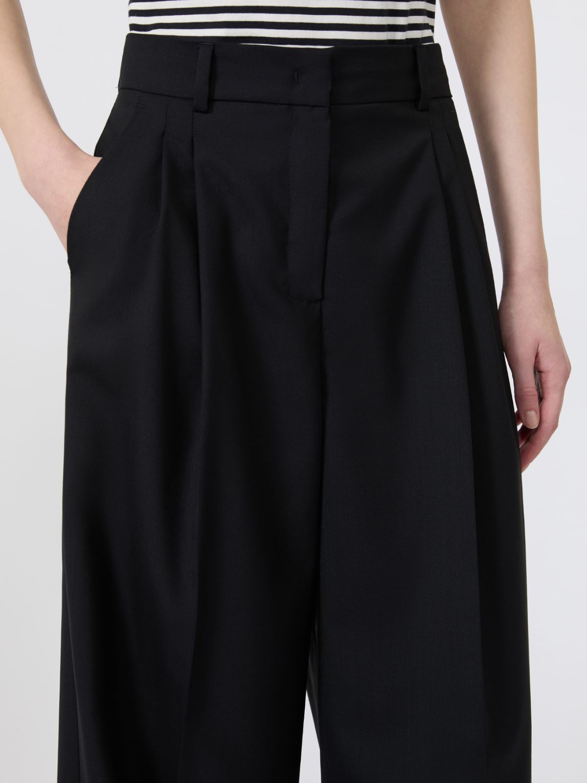 Wide-leg woollen cloth trousers - Weekend Max Mara - 4