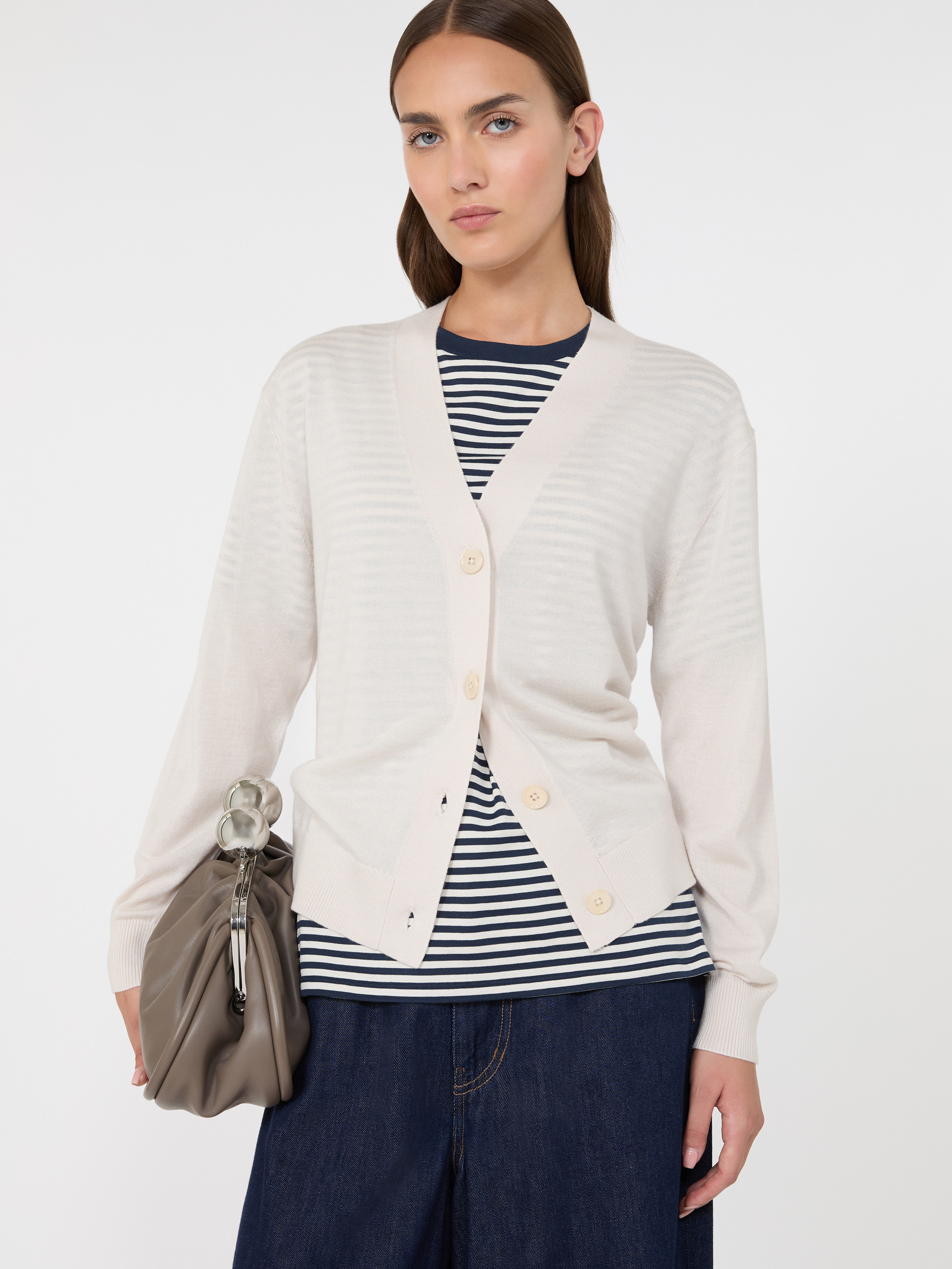 Cardigan a V in lana, seta e cachemire - Weekend Max Mara - 4