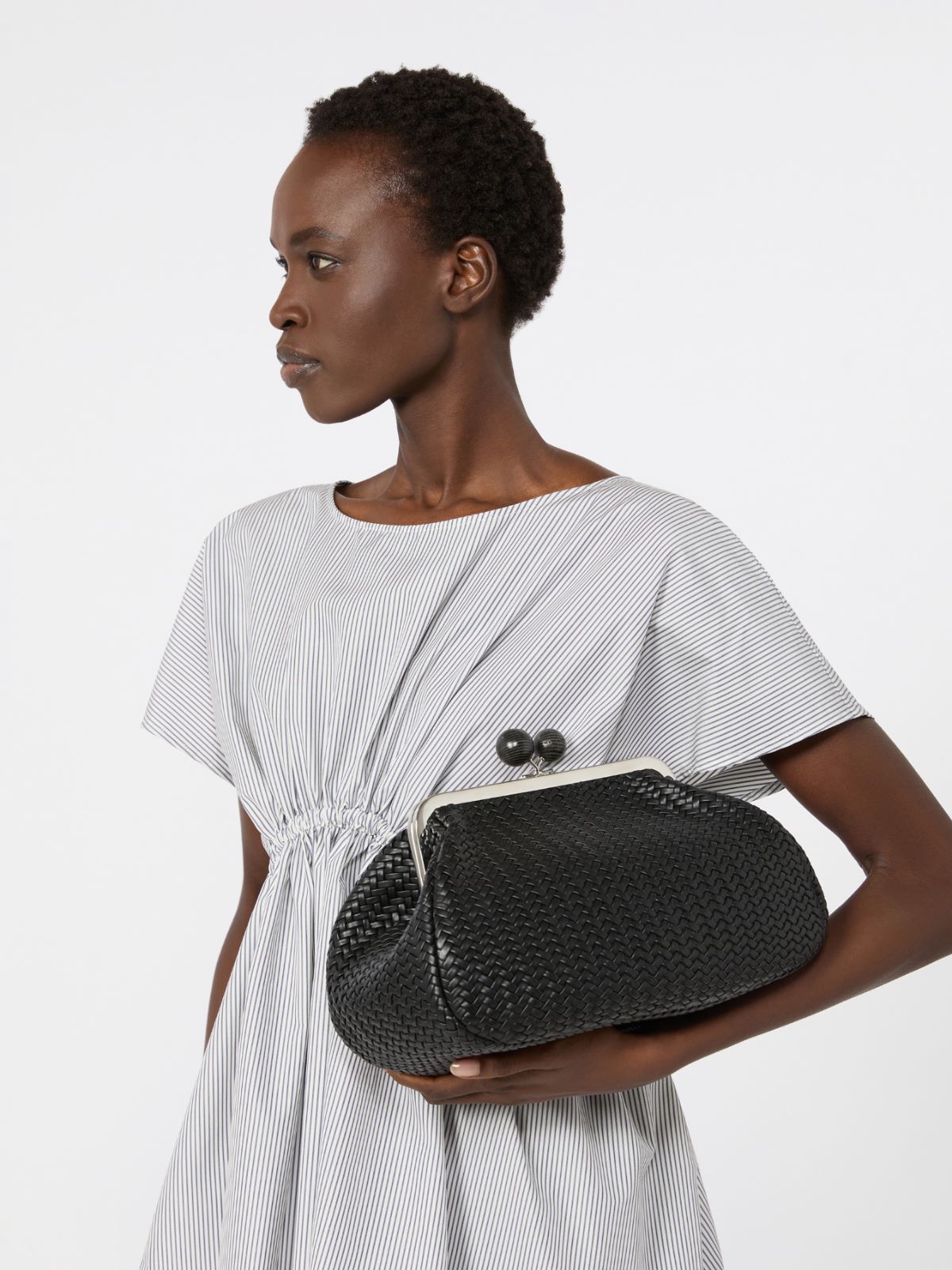 Medium Pasticcino Bag in woven leather - Weekend Max Mara - 8