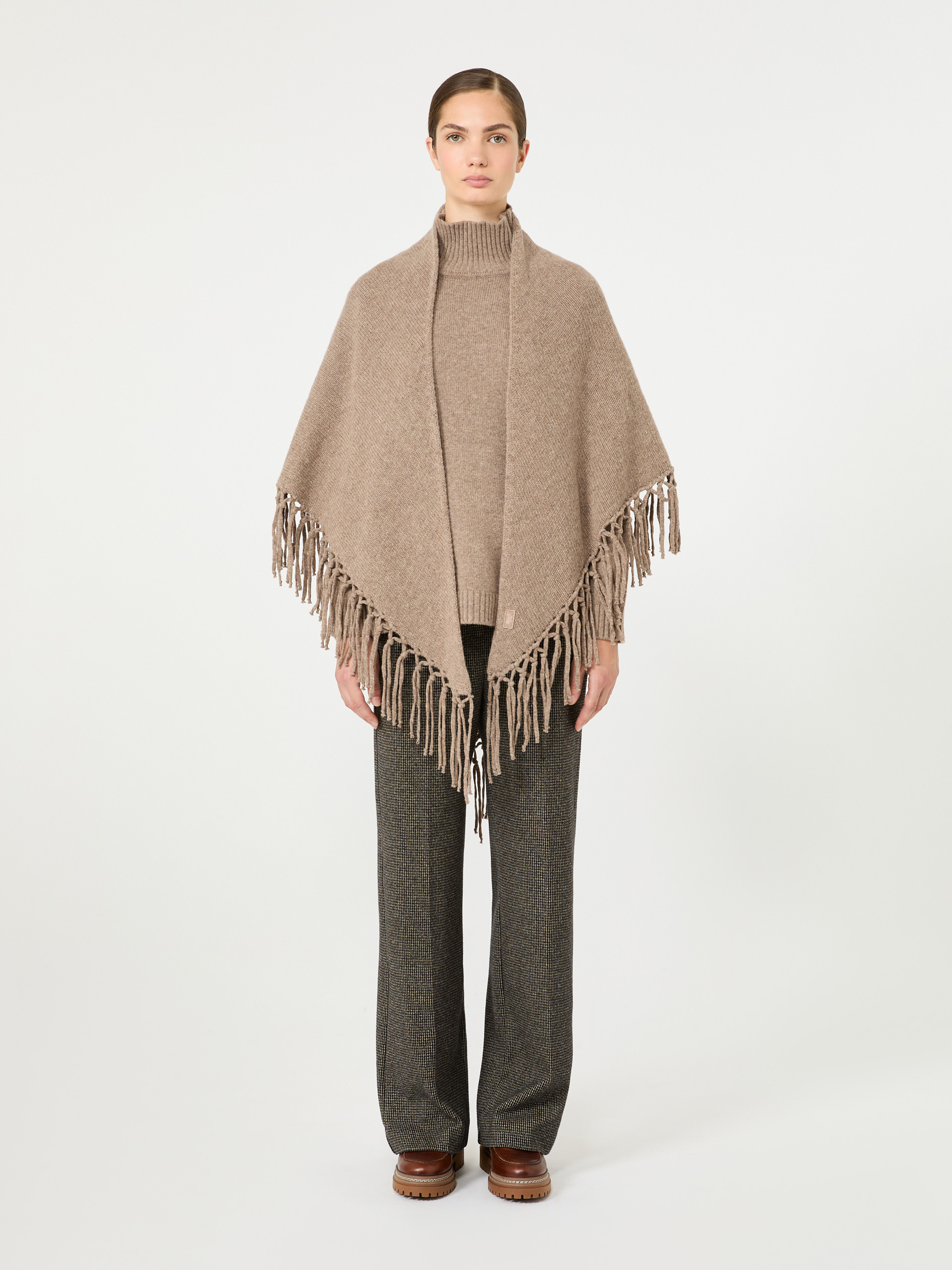 Fringed wool shawl - Weekend Max Mara - 2