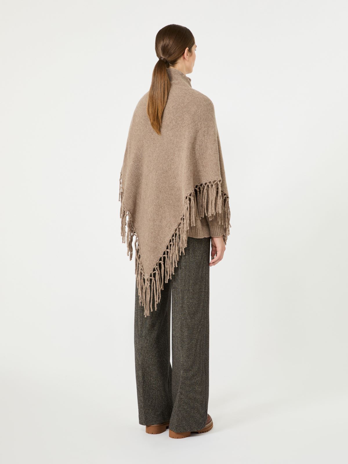 Fringed wool shawl - Weekend Max Mara - 3