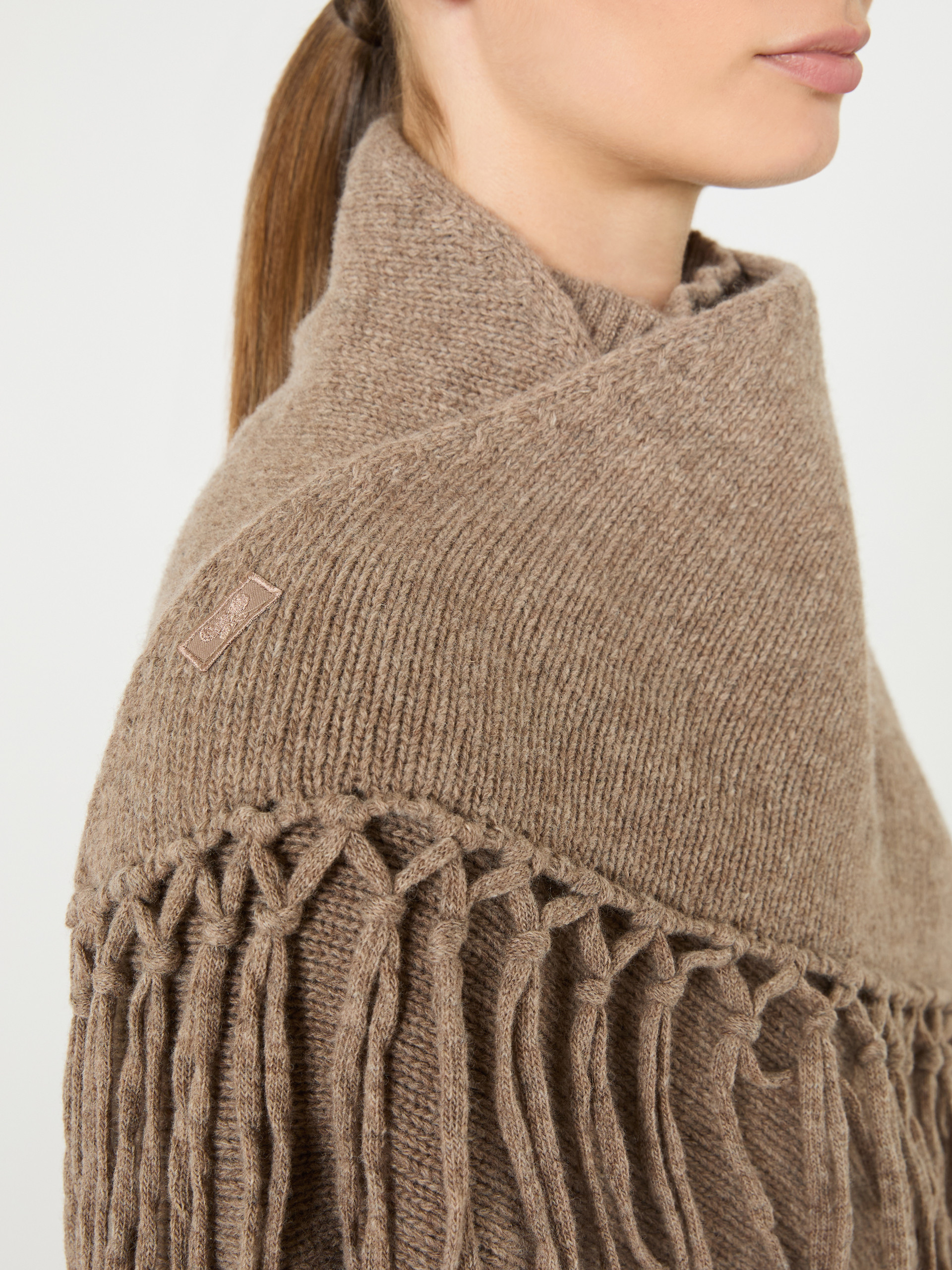 Fringed wool shawl - Weekend Max Mara - 4