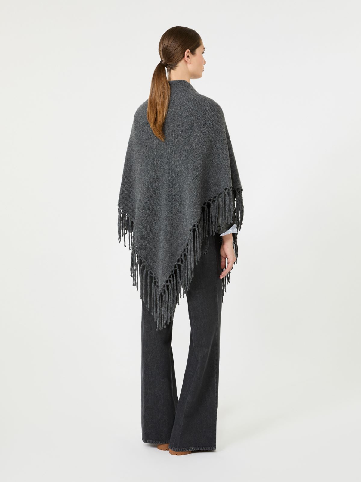 Fringed wool shawl - Weekend Max Mara - 3