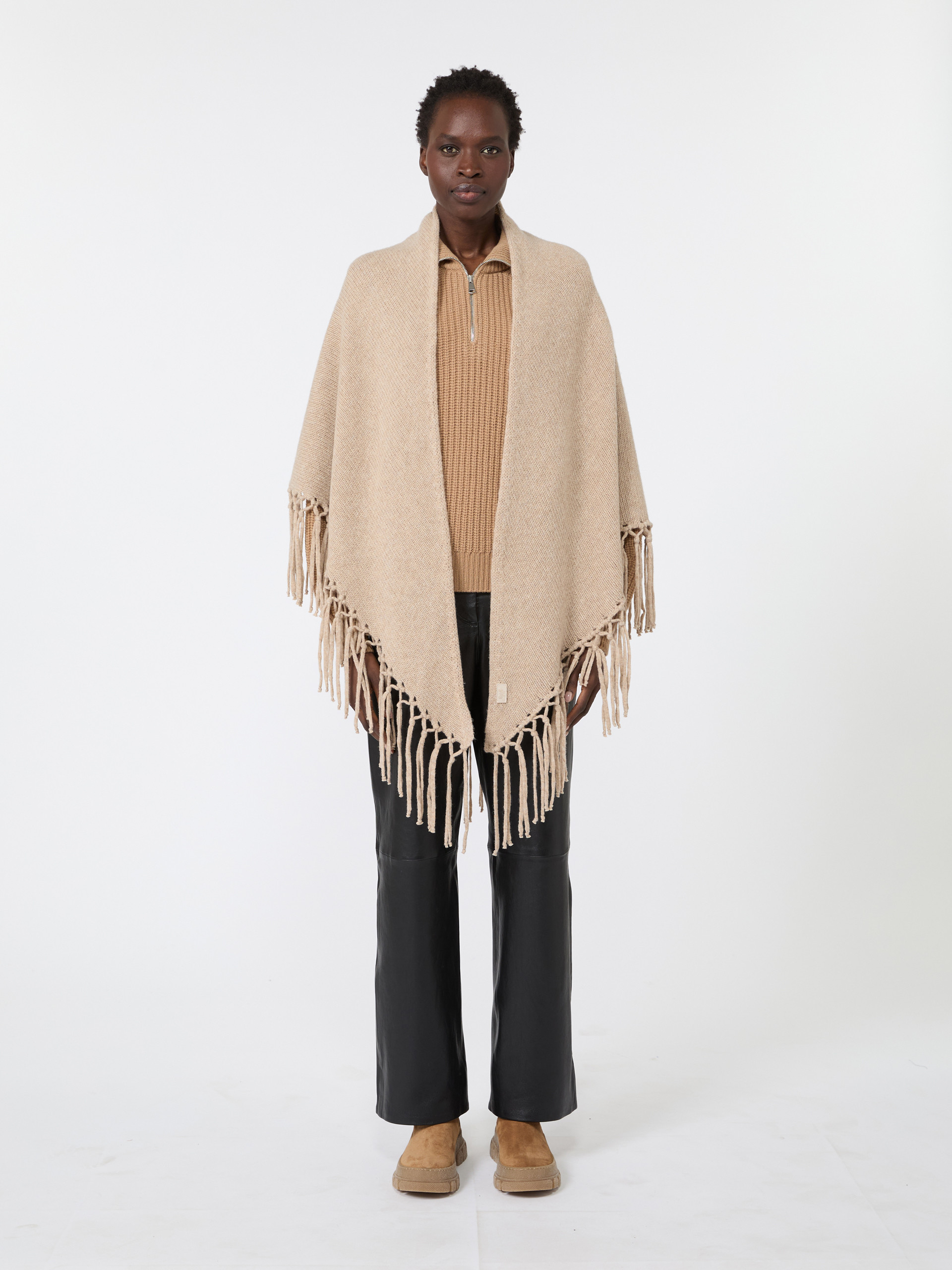 Fringed wool shawl - Weekend Max Mara - 2